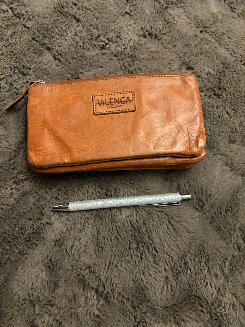 Valenca Holland Women's Leather Zip Wallet in Tan - Picture 9 of 9